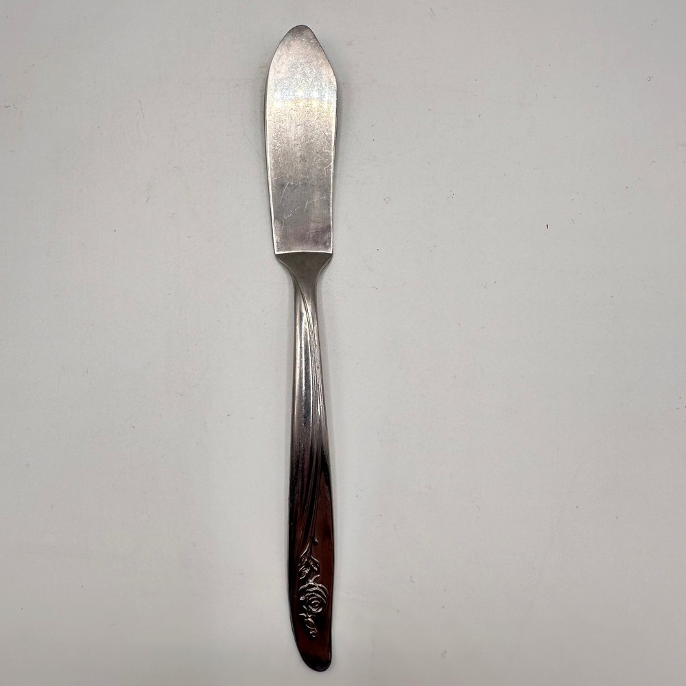 Oneida Custom Stainless Roseanne Master Butter Knife Rose Floral Spreader 6.75"